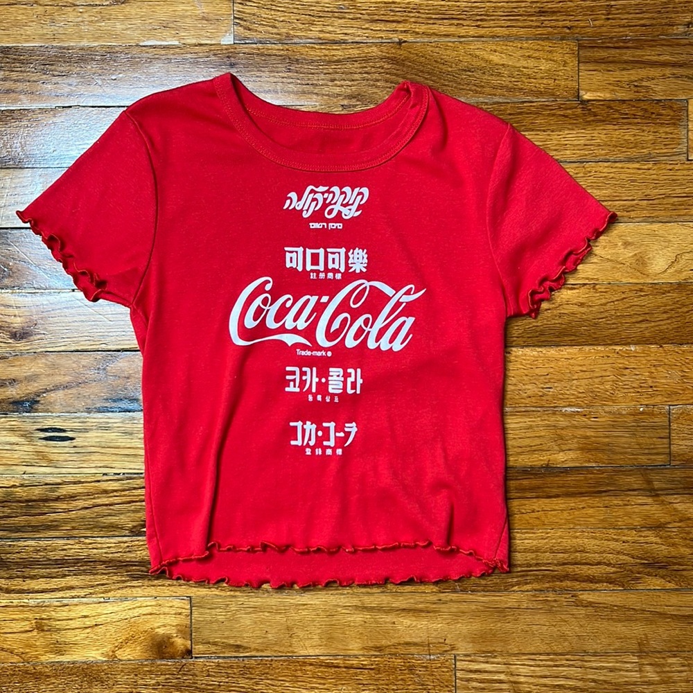 H&M CocaCola Cropped Tee